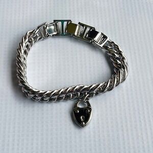 Stella & Dot Silver Tone Curb Chain Heart Padlock Charm Bracelet Chunky Designer